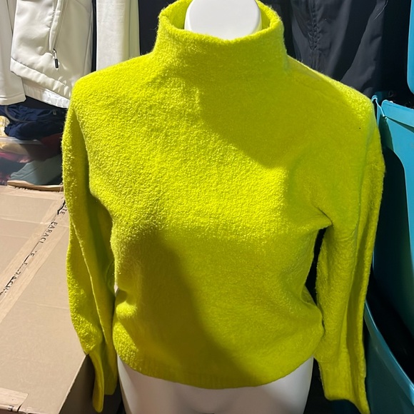 NWT Marled Large neon green sweater - Picture 2 of 2